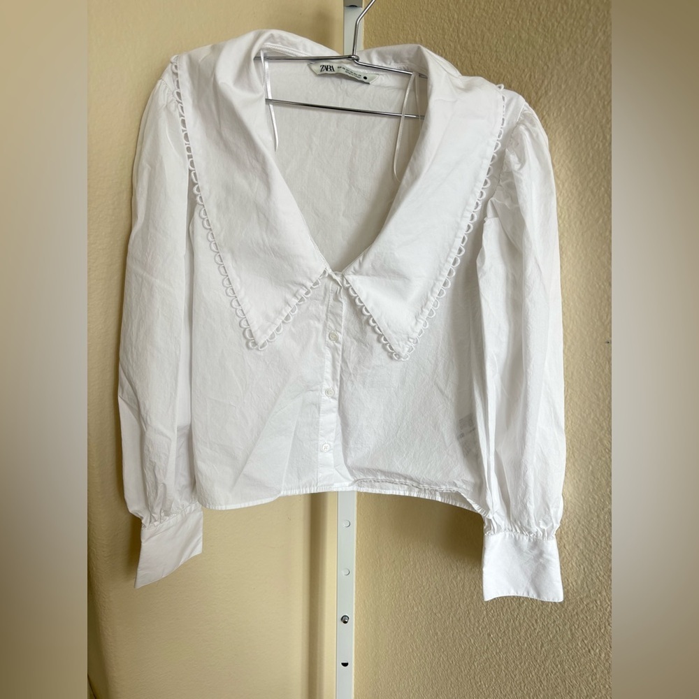 Zara Long Sleeve Peter Pan Collar Button-down Top in White - Size XS - Picture 2 of 3